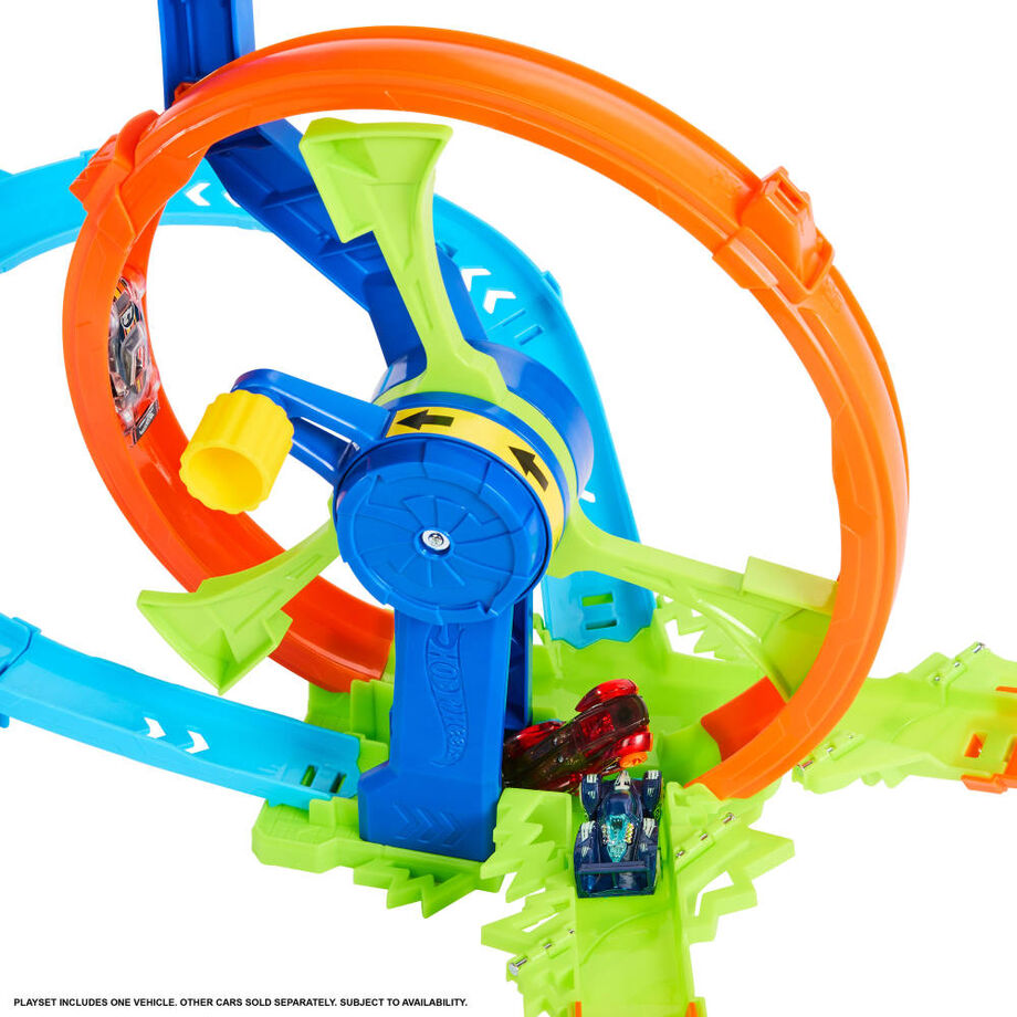 Circuit de cascades Hot Wheels avec lancement rapide et boucle