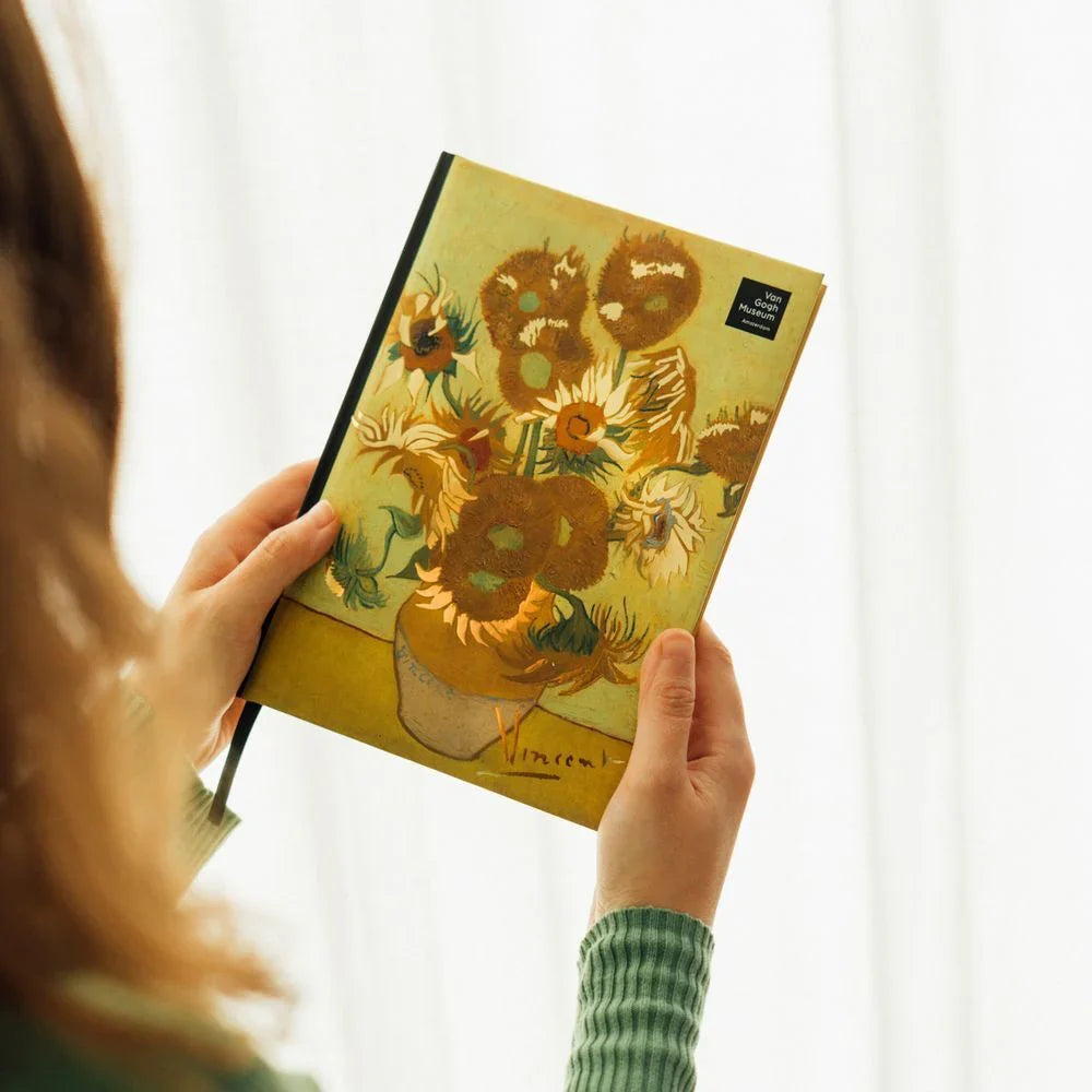 Van Gogh Museum A5 premium notebook + pen set Nerdscape