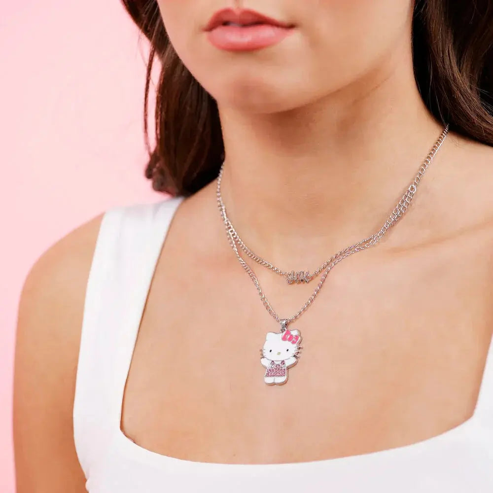 Collana doppia con ciondolo Hello Kitty su sfondo rosa, moda nerd Nerdscape.