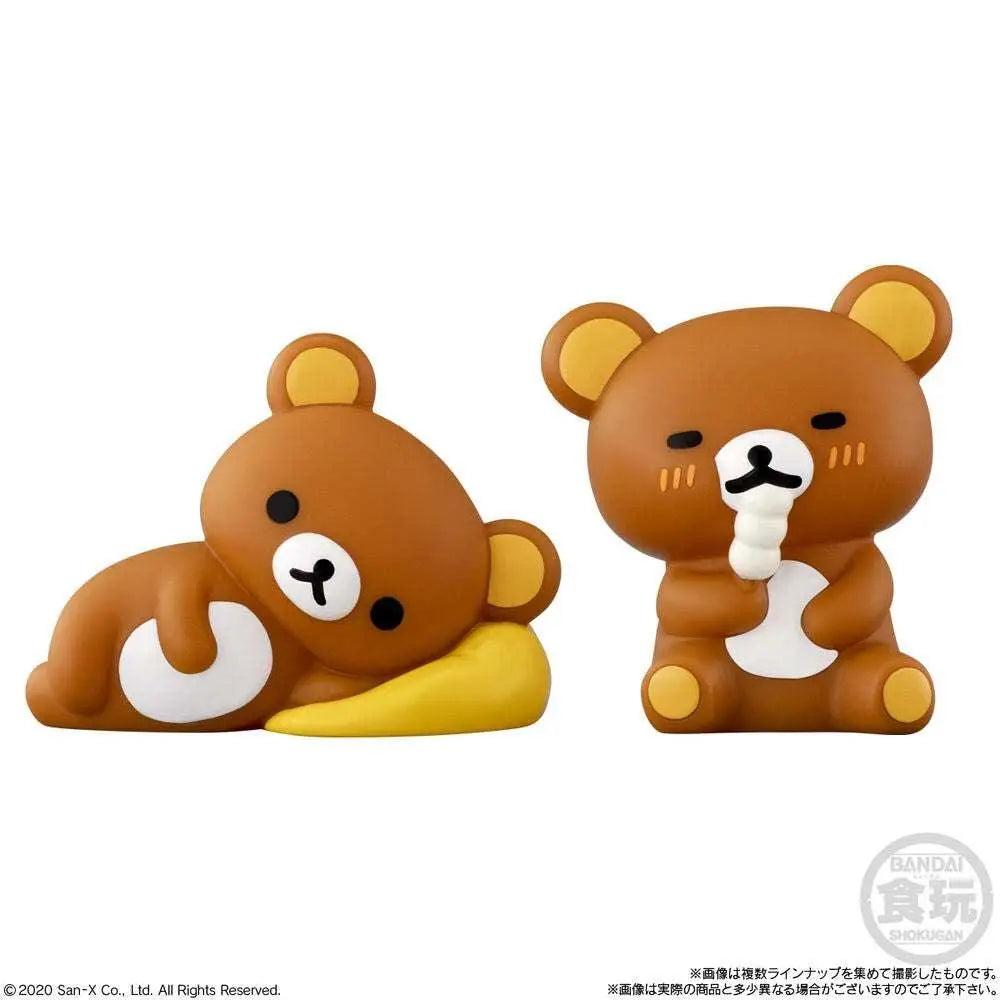 Figure di Rilakkuma sdraiato e seduto, decorazione kawaii su Nerdscape shop