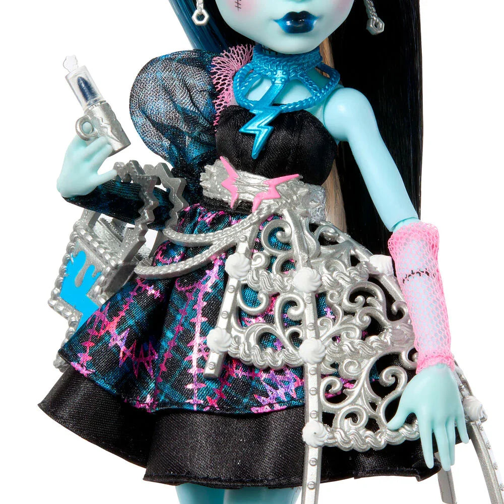 Monster High Scary Sweet Birthday 1600 Frankie Stein doll Nerdscape