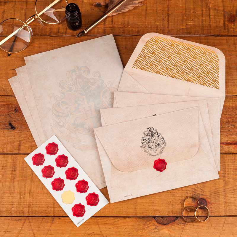 Harry Potter Hogwarts letter writing set