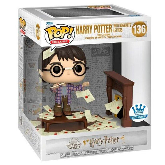Figurine POP Deluxe Harry Potter Anniversaire Harry Potter avec lettres de Poudlard Exclusive