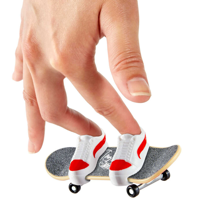 Hot Wheels Skate Pack 4 Skates - Nerdscape Nerdscape