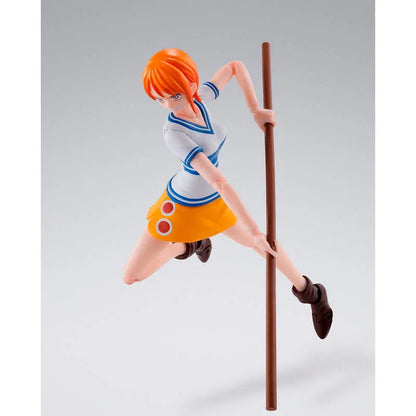 S.H Figuarts Nami One Piece Romance Dawn - Figura da Collezione Nerdscape Nerdscape