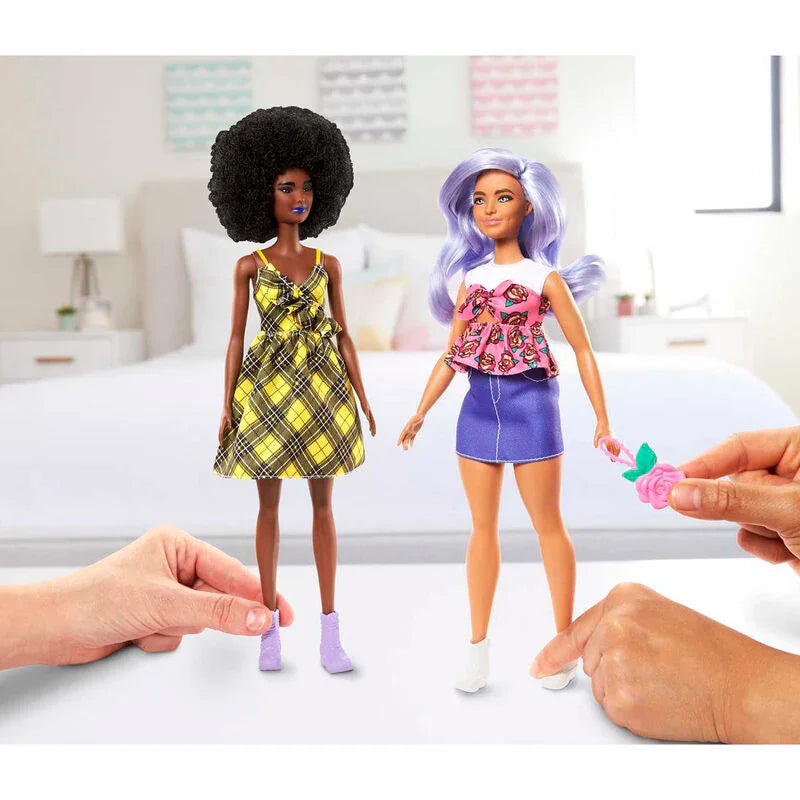 Barbie assorted set 2 Looks Nerdscape
