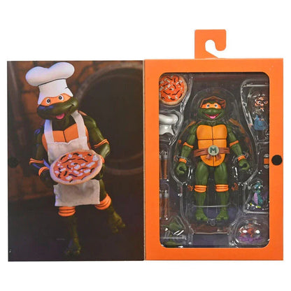 Teenage Mutant Ninja Turtles Michelangelo Cartoon Ultimate Figura da Collezione 18cm - Nerdscape Nerdscape