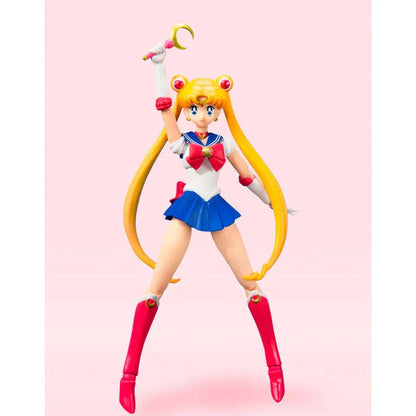 S.H Figuarts Sailor Moon Pretty Guardian - Figura da Collezione - Nerdscape Nerdscape