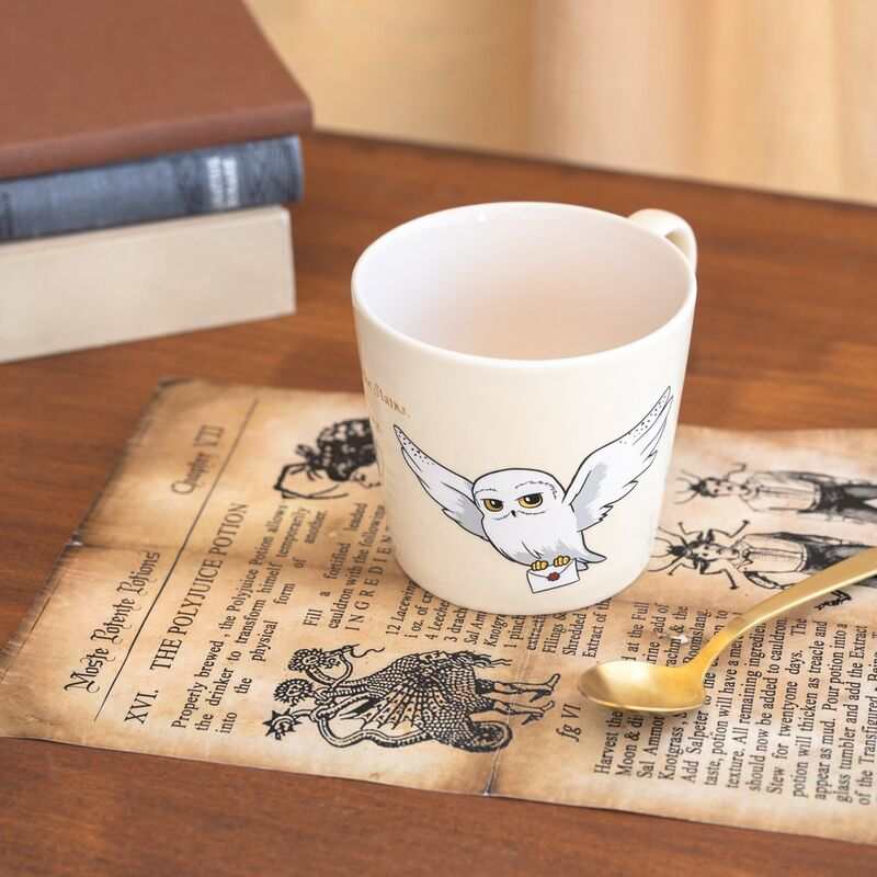 Harry Potter Hedwig Premium Mug - Nerdscape Nerdscape