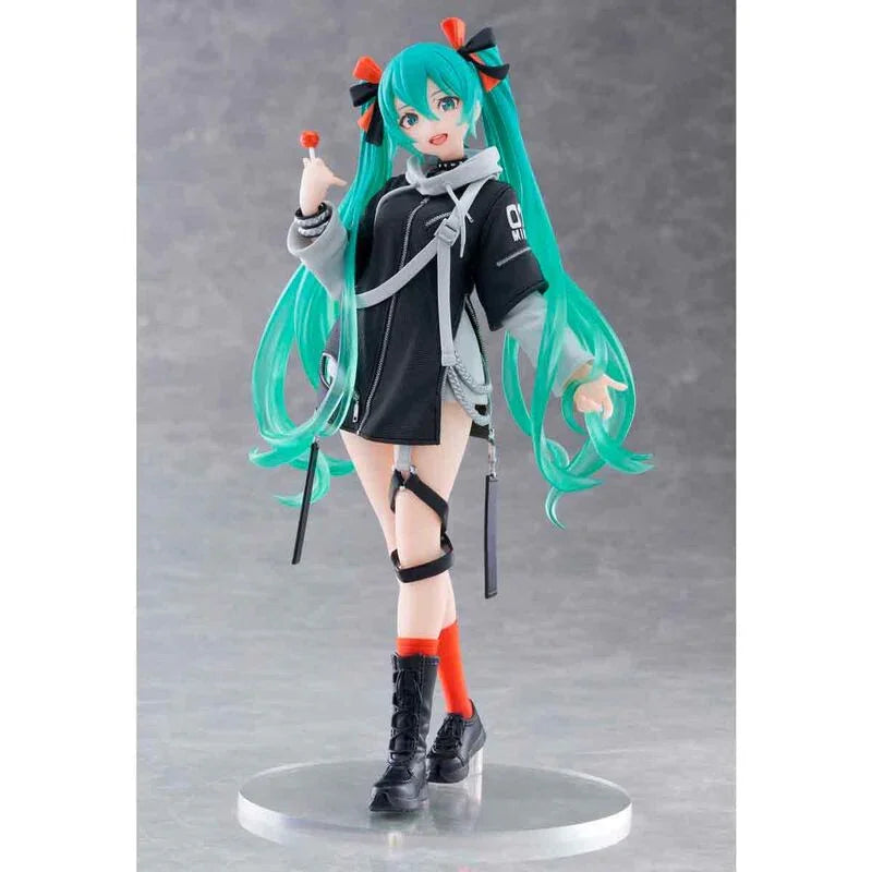 Funko Pop! Hatsune Miku Fashion Punk Version - Figura da Collezione 18cm - Nerdscape Nerdscape