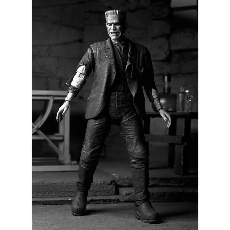 Universal Monsters The Bride of Frankenstein Ultimate Bride of Frankenstein B&W Version Figura da Collezione 18cm - Nerdscape Nerdscape