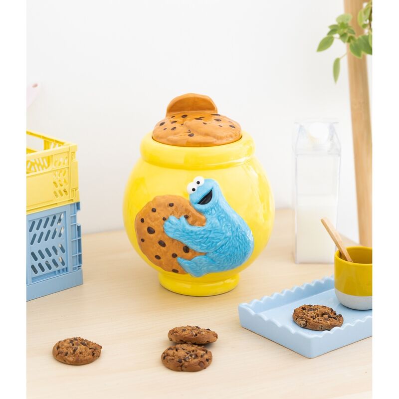 Sesame Street Cookie Monster Biscuit box Nerdscape