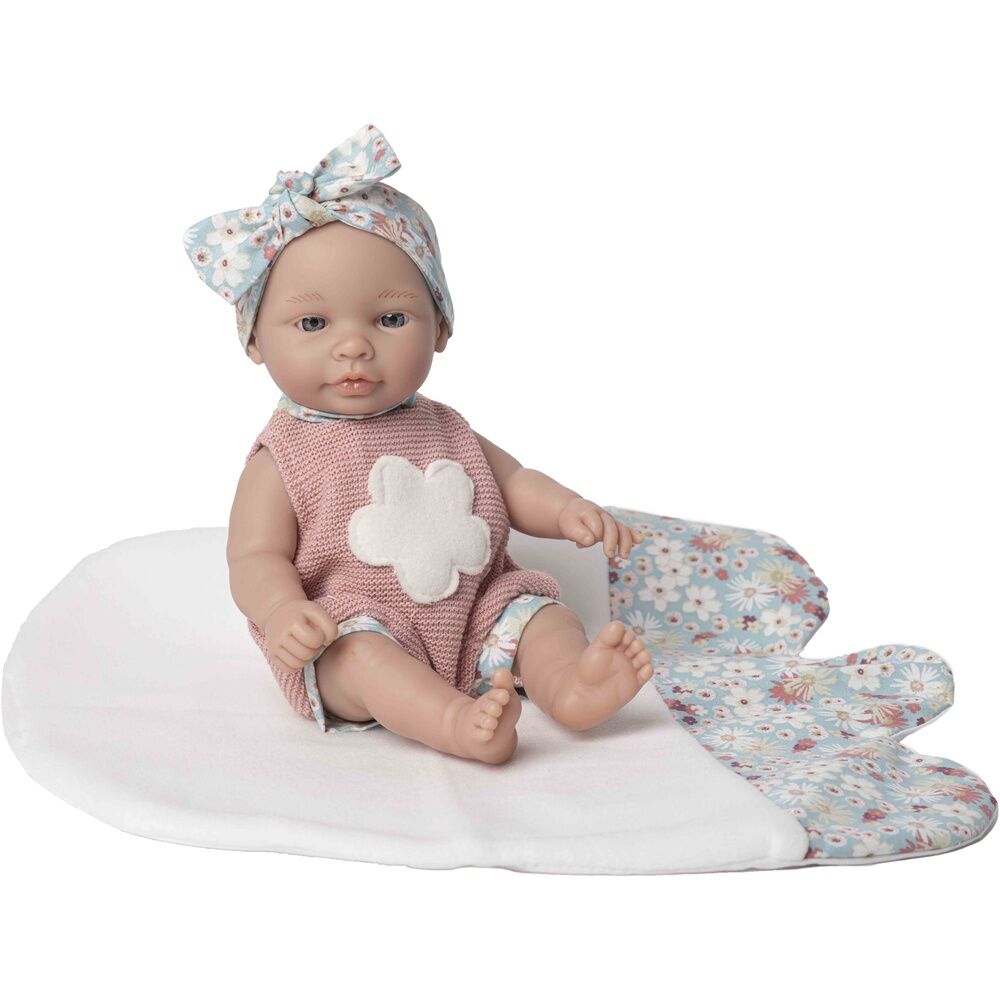 Baby doll reborn Noa blanket Nerdscape