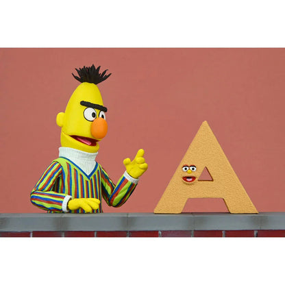 Sesame Street Blas Ultimate Figura da Collezione 18cm - Nerdscape Nerdscape