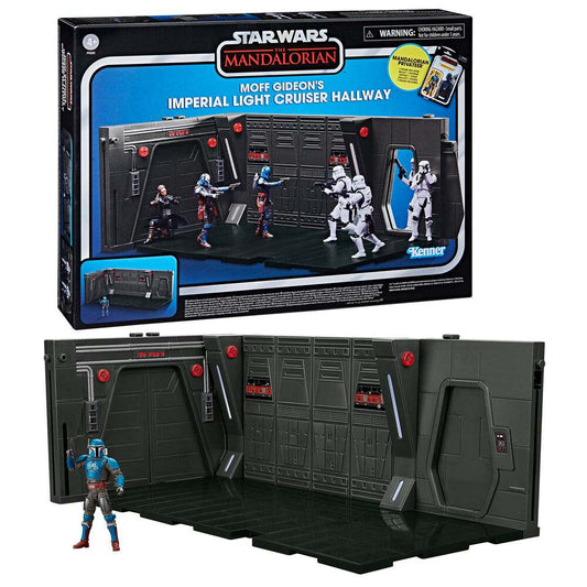 Star Wars Moff Gideon Imperial Light Cruiser Playset with Mandalorian Privateer figure 9.5cm and accessories