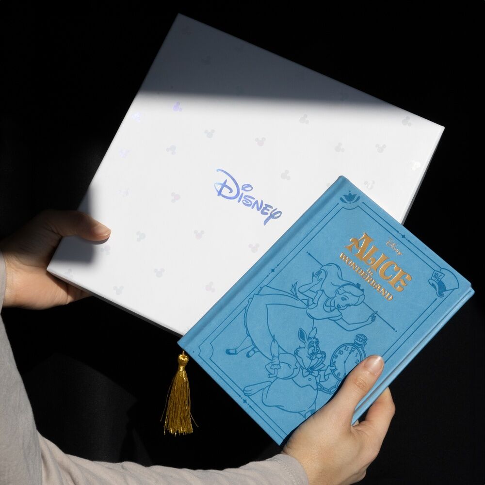 Disney Alice in Wonderland A5 Notebook + Pen set Nerdscape