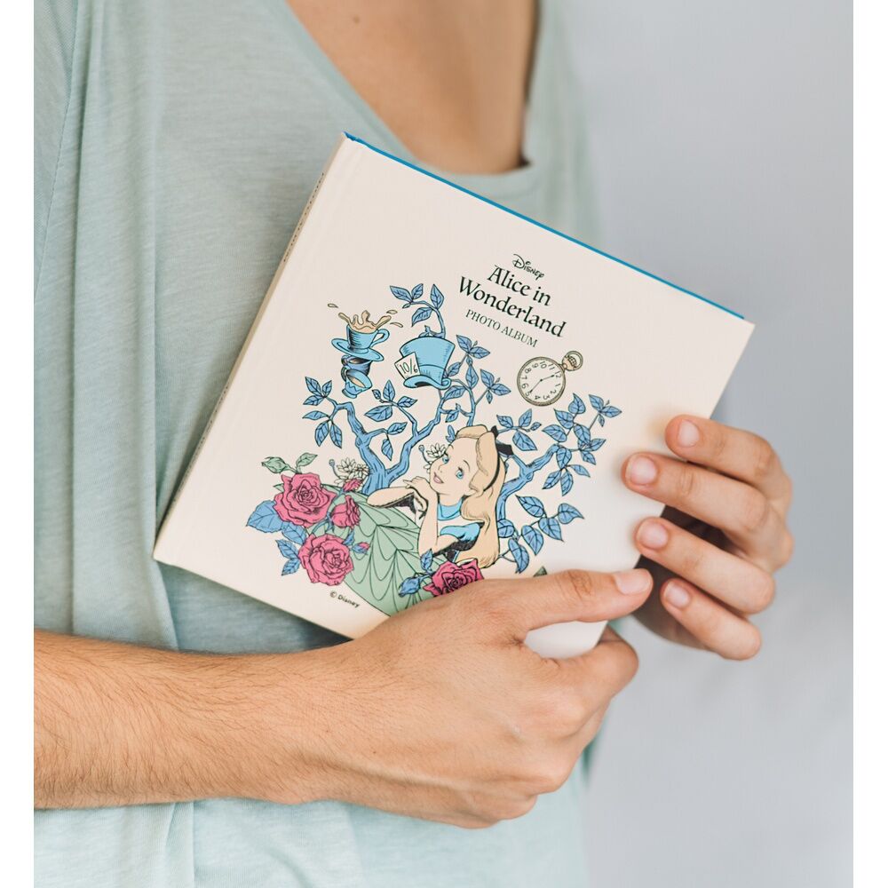Disney Alice in Wonderland Self-adhesive Photo album Nerdscape