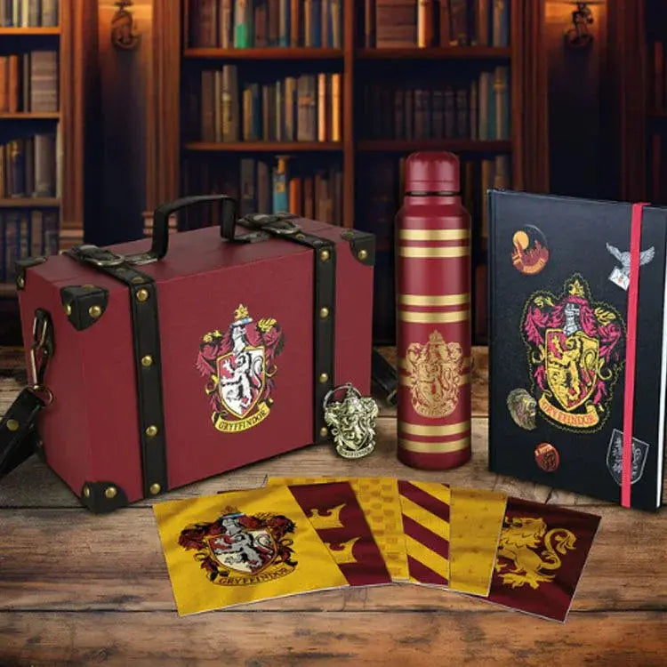 Funko Pop! Harry Potter Gryffindor Briefcase - Figura da Collezione - Nerdscape Nerdscape