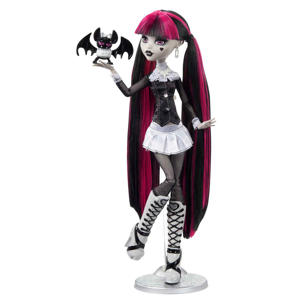 Monster High Reel Drama Draculaura doll Nerdscape