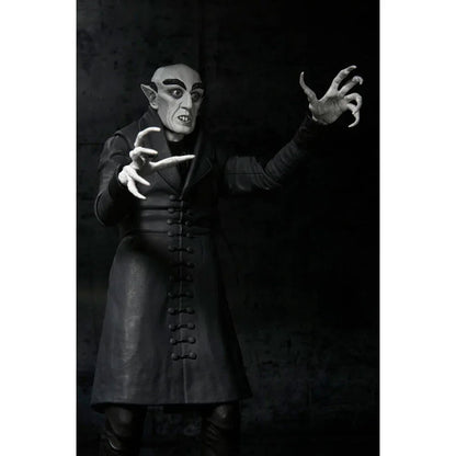 Nosferatu Count Orlok Black & White Ultimate Figura da Collezione 18cm - Nerdscape Nerdscape
