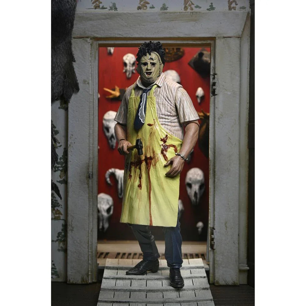 The Texas Chainsaw Massacre Leatherface 50th Anniversary Figura da Collezione 18cm - Nerdscape Nerdscape