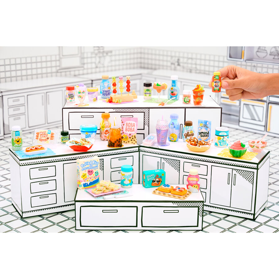 Miniverse Make It Mini Cafe assorted surprise capsule Nerdscape