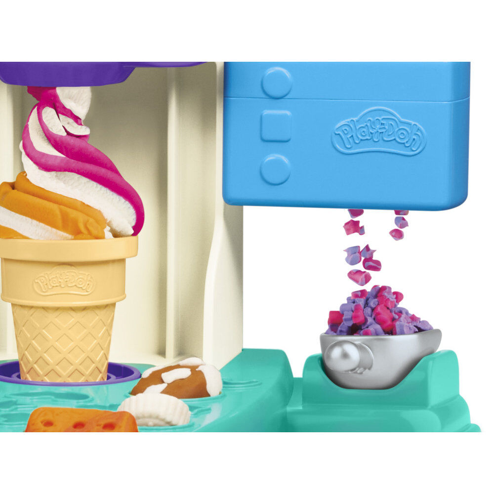 Play-Doh Multicoloured ice cream parlour Nerdscape