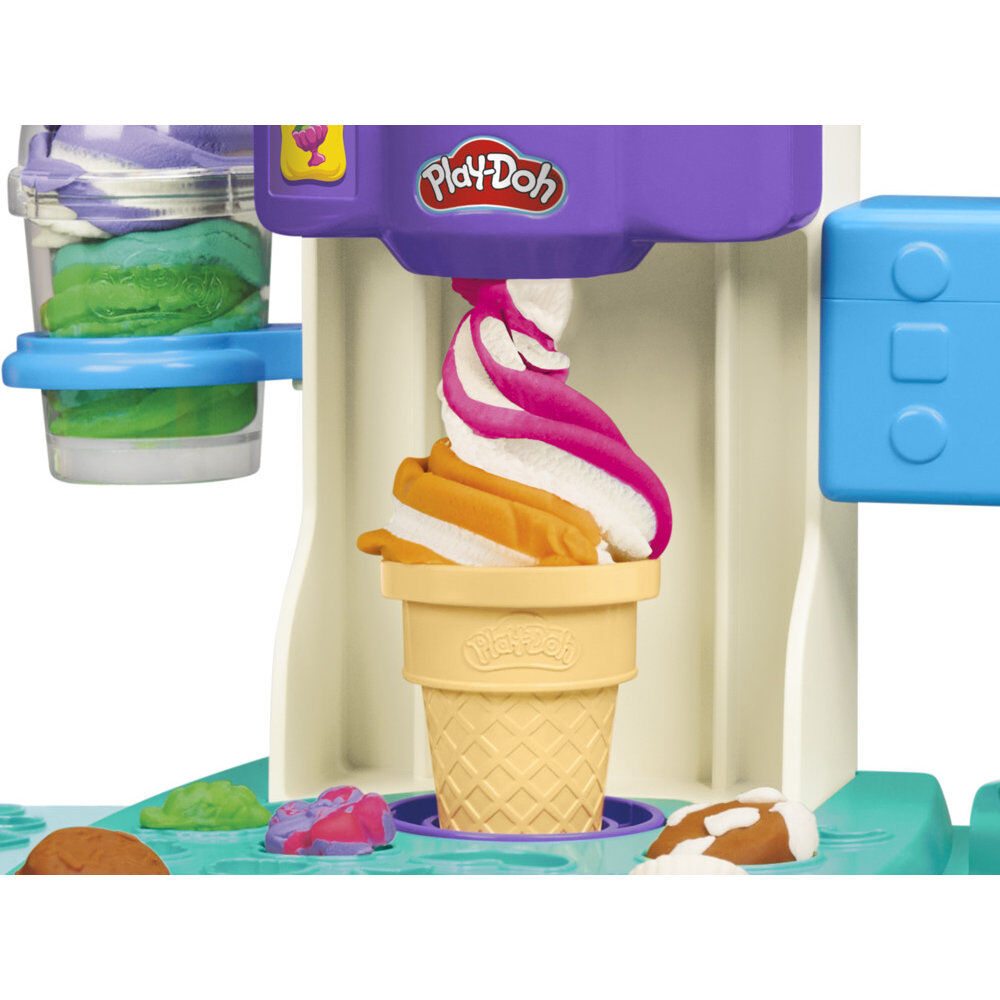 Play-Doh Multicoloured ice cream parlour Nerdscape