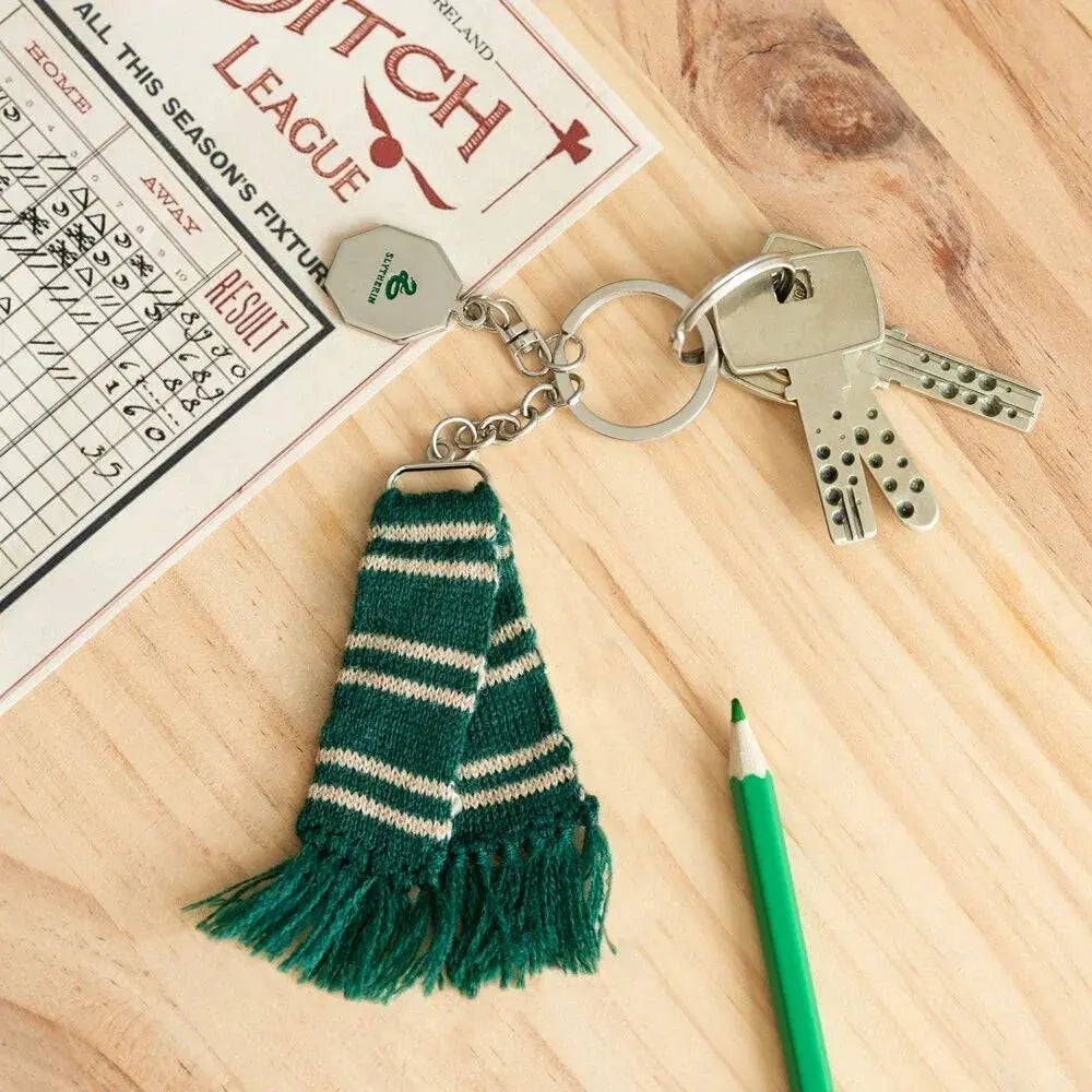 Funko Pop! Harry Potter Sciarpa Slytherin - Figura da Collezione Nerdscape - Emozioni da Maghi e Malandrini Nerdscape