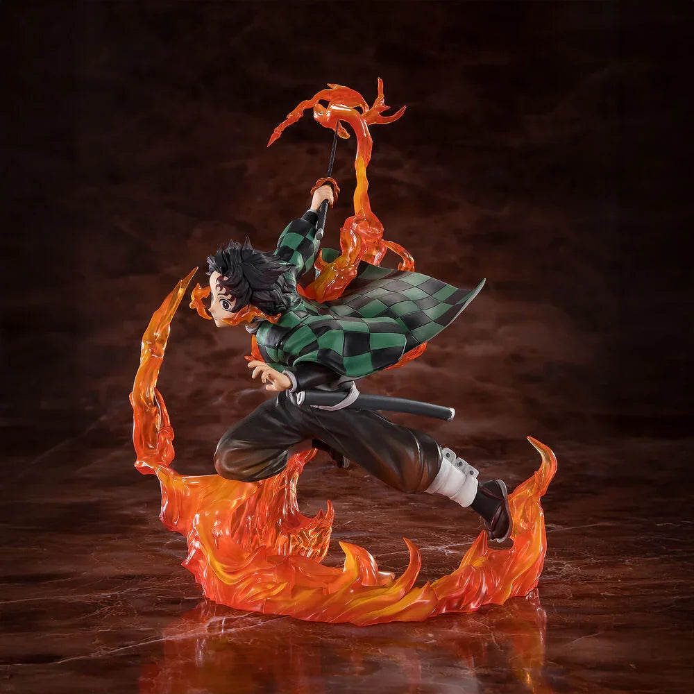 Demon Slayer Kimetsu no Yaiba Tanjiro Kamado Kyojuro Rengokus Sword Guard figure 19,5cm Nerdscape