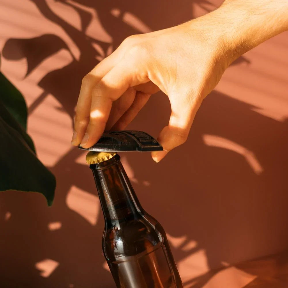 Jurassic Park Bottle Opener Magnet - Figura da Collezione Nerdscape, Ironica e Perfetta per i Veri Fan Nerdscape