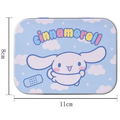 Scatola azzurra Cinnamoroll 11x8 cm con nuvole, design per fan Nerdscape.
