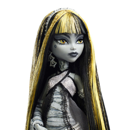 Monster High Reel Drama Cleo doll Nerdscape