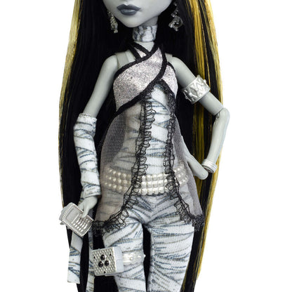 Monster High Reel Drama Cleo doll Nerdscape