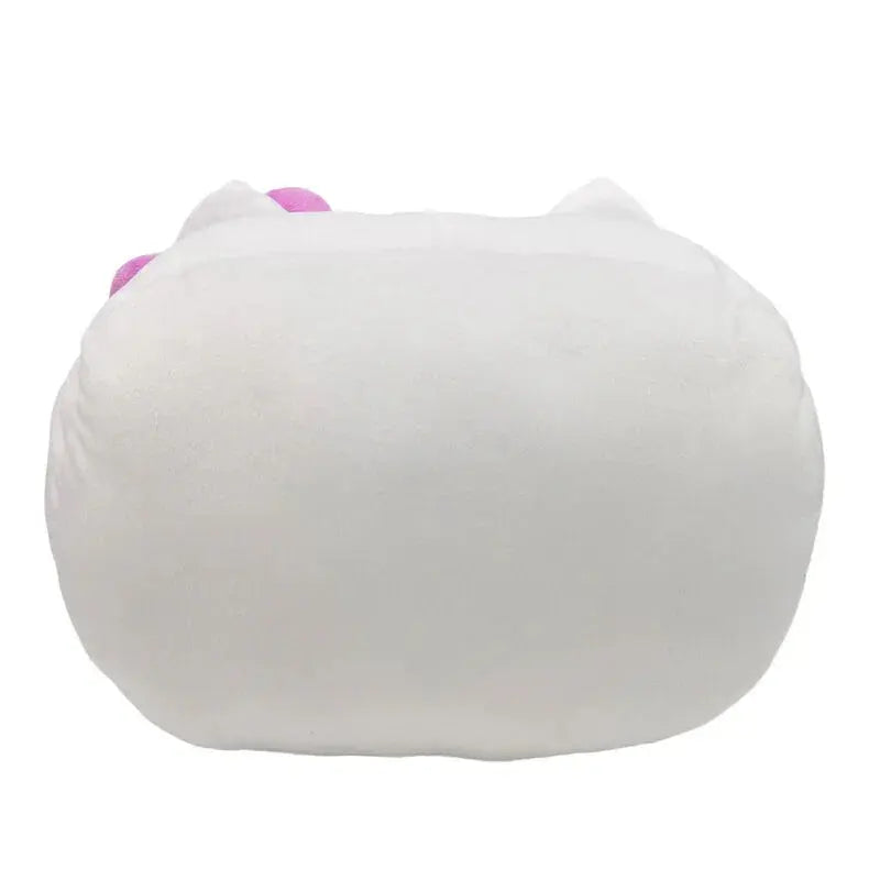 Cuscino peluche bianco a forma di animale con dettagli rosa, su sfondo bianco, Nerdscape.