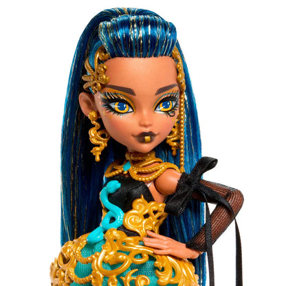 Monster High Scary Sweet Birthday 1600 Cleo De Nile doll Nerdscape