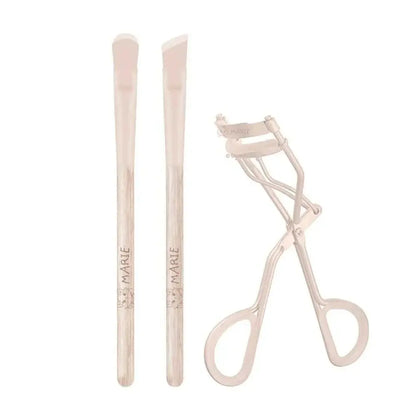 Set trucco Disney Marie con due pennelli beige e piegaciglia, accessori make-up Nerdscape.