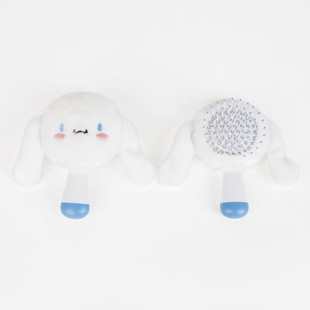 Hello Kitty and Friends assorted hair brush