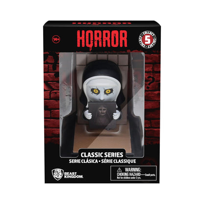 Horror assorted surprise figures