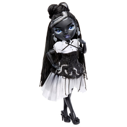Shadow High Collector Doll Shanelle Onyx doll Nerdscape