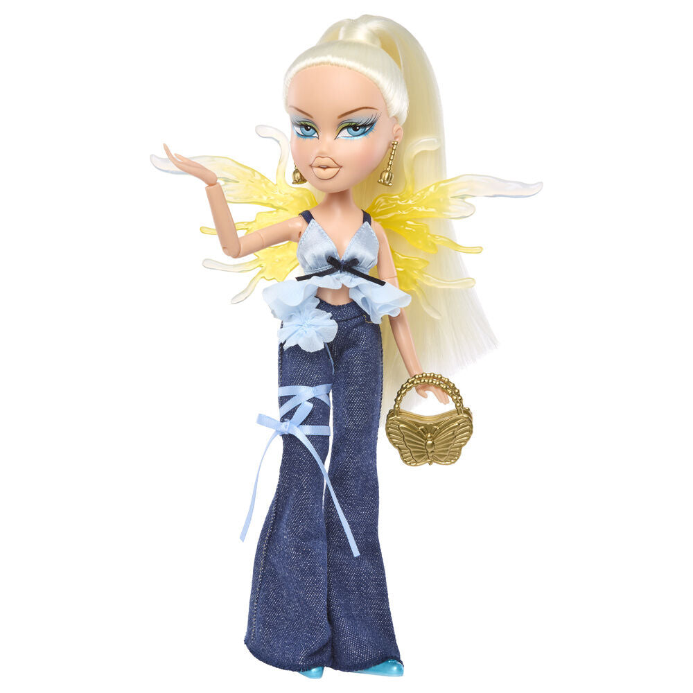 Bratz Pixiez Cloe doll Nerdscape