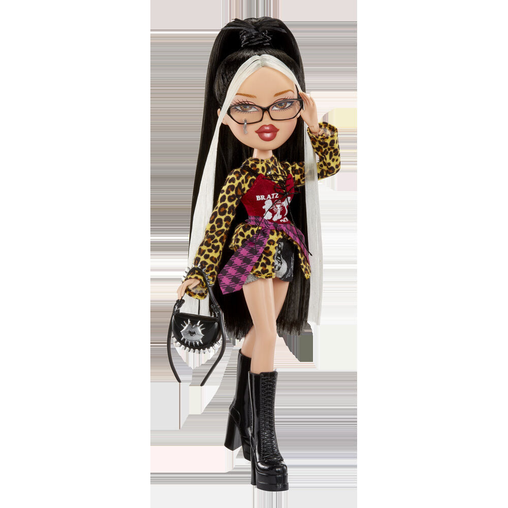 Bratz Stylin Jade doll + t-shirt Nerdscape