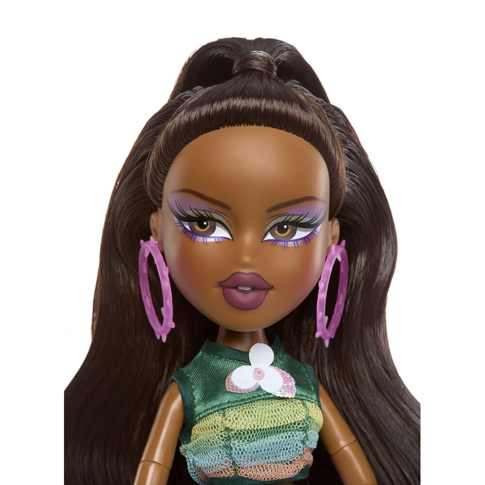 Bratz Pixiez Sasha doll Nerdscape