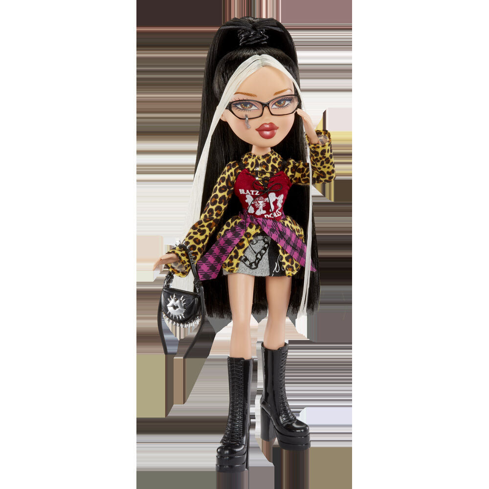 Bratz Stylin Jade doll + t-shirt Nerdscape