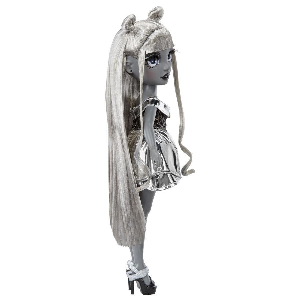 Shadow High Luna doll Nerdscape
