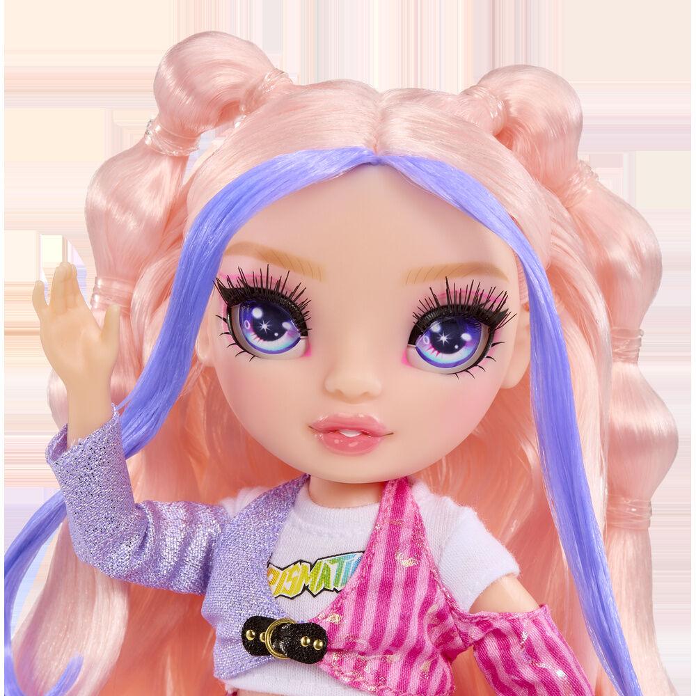 Rainbow High Jr High Bella doll Nerdscape