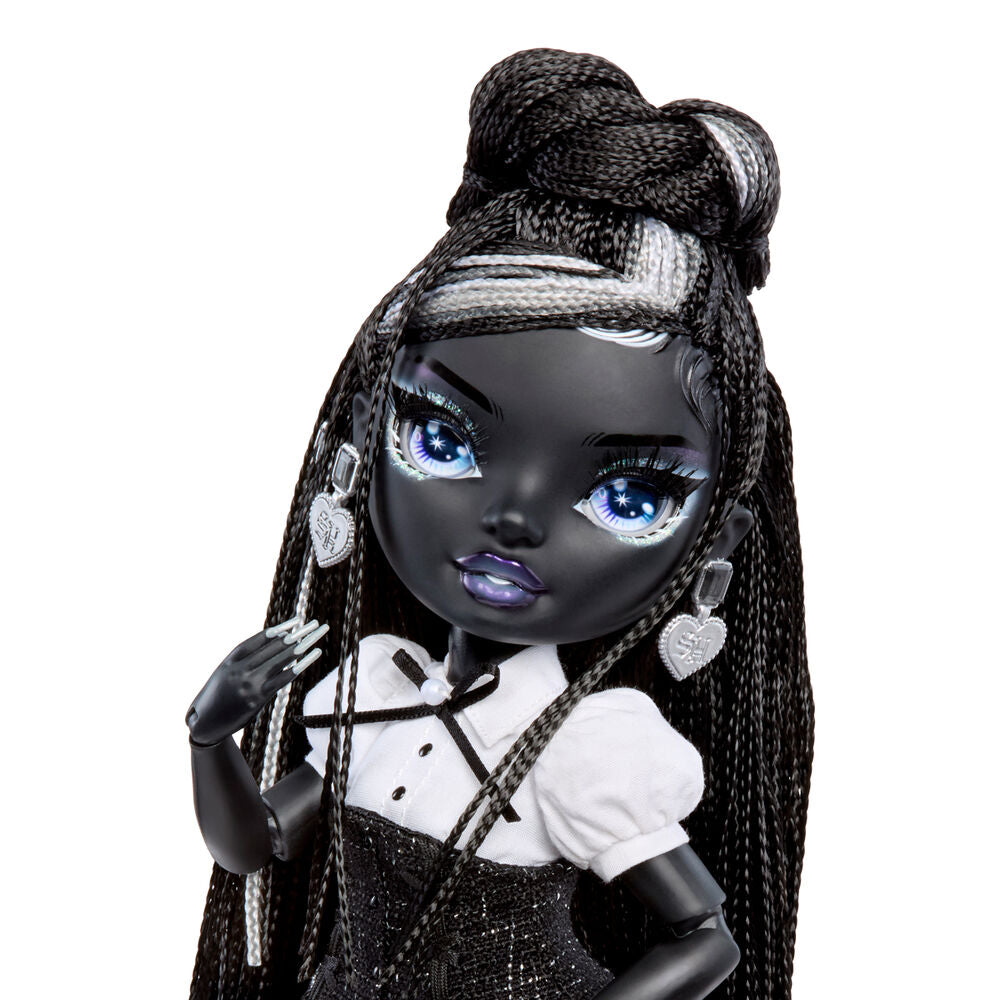 Shadow High Collector Doll Shanelle Onyx doll Nerdscape