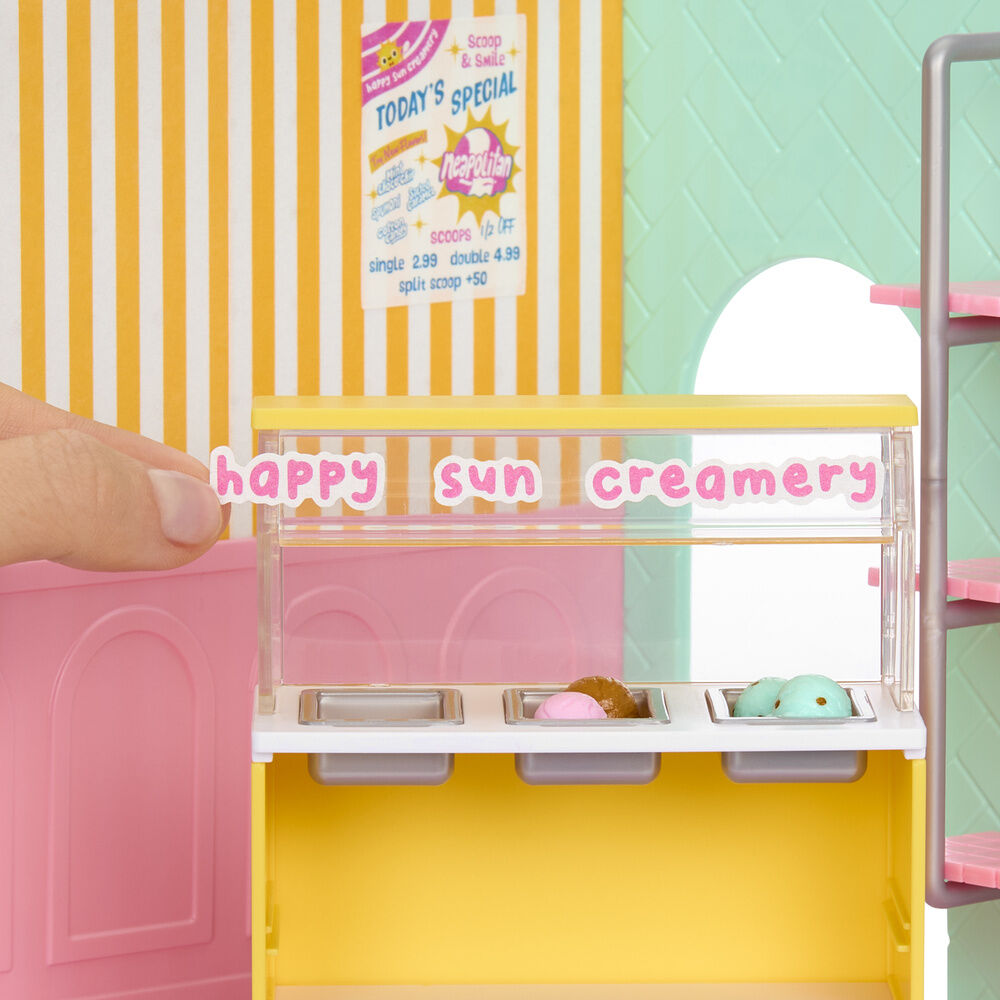 Miniverse Make It Mini Spaces Ice Cream Parlour playset Nerdscape