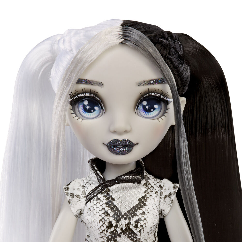 Shadow High Heather doll Nerdscape