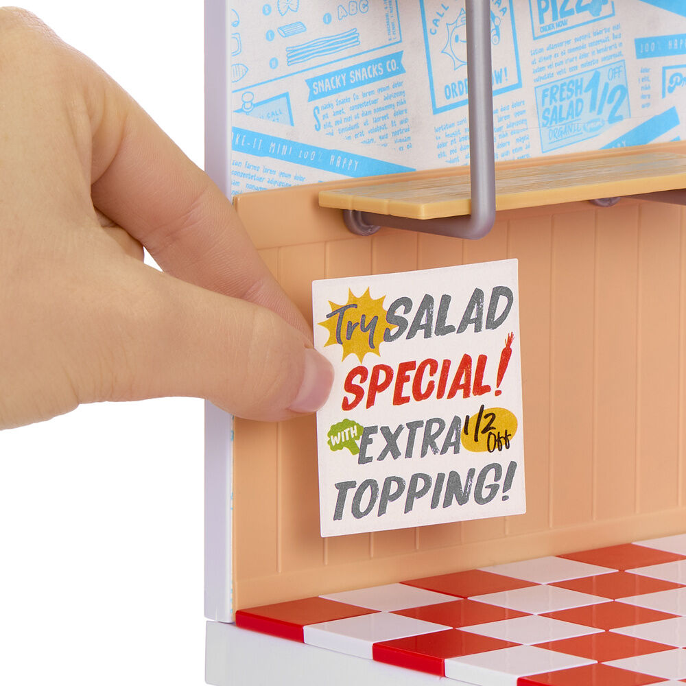 Miniverse Make It Mini Spaces Pizzeria playset Nerdscape